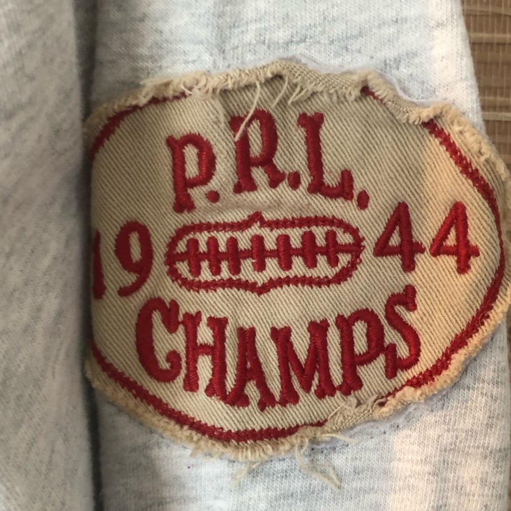 RALPH LAUREN sXL(10-20) boy’s vintage look football tee Distressed gray/wine - Picture 4 of 6